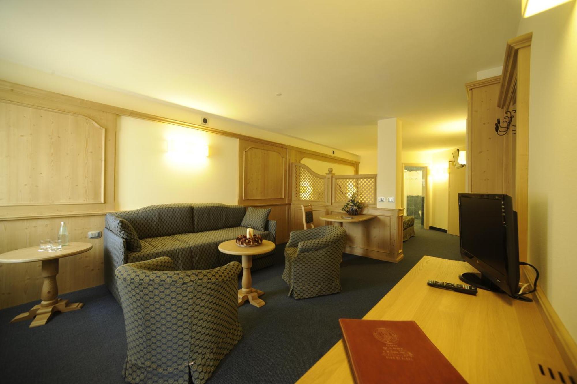Family Hotel Andes - Only For Family Vigo di Fassa Kültér fotó