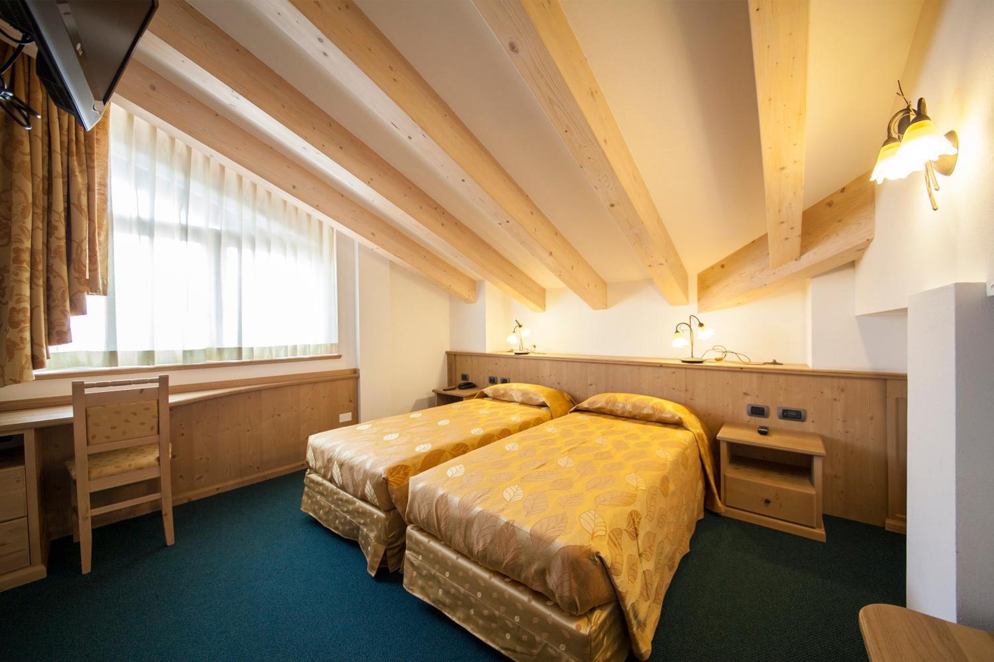 Family Hotel Andes - Only For Family Vigo di Fassa Szoba fotó