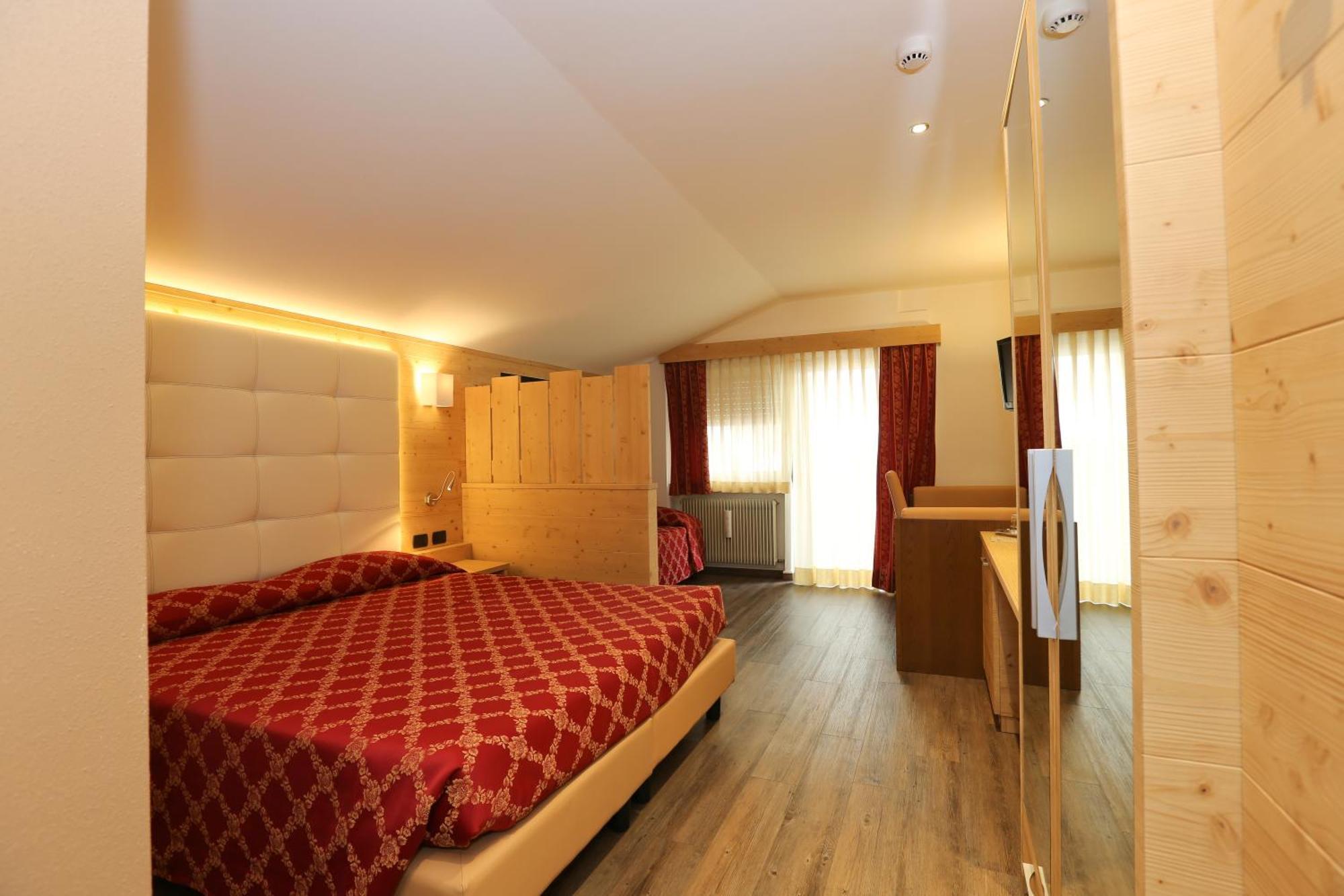 Family Hotel Andes - Only For Family Vigo di Fassa Kültér fotó