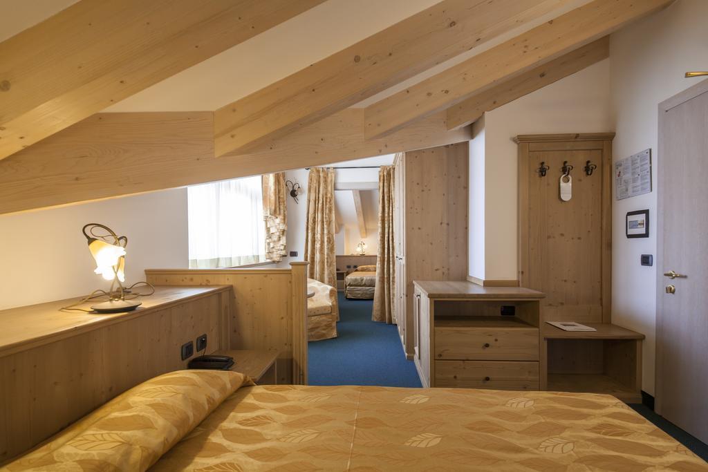 Family Hotel Andes - Only For Family Vigo di Fassa Szoba fotó